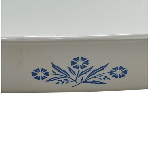 Vintage Corning Ware P-332 2.75 Qt Casserole Dish 12x7.5x2 White With Blue Flora - Picture 1 of 7